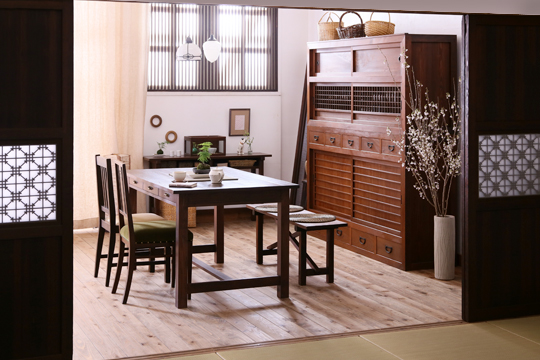 Một không gian phòng ăn giản dị nhưng ấm cúng đậm chất Nhật Bản