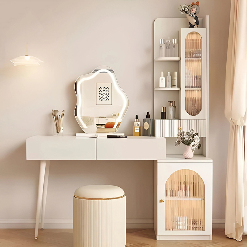 Bàn trang điểm chất liệu gỗ